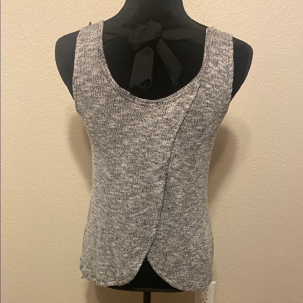 Gray Owl Graphic Tank Top - Picture 3 of 9
